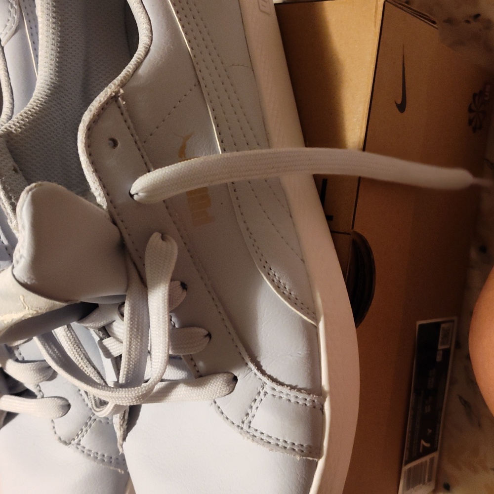 Puma - Picture 4 of 4